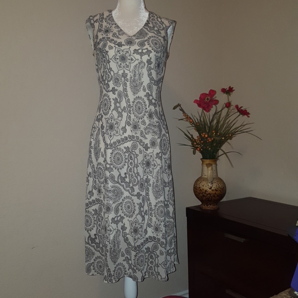 Flirty white party dress